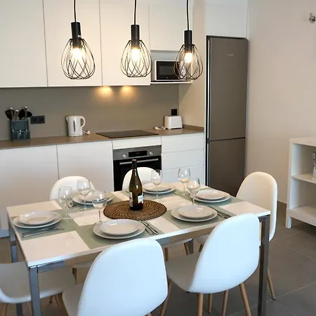 Atlantic - Three-bedroom Premium * أذيخي